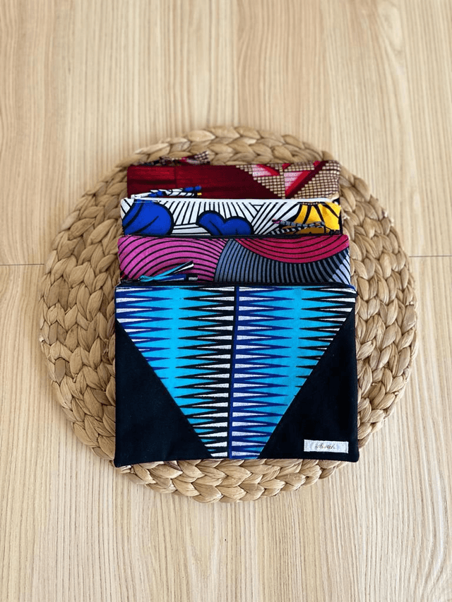 Pochette/Trousse plate modèle bleu/argenté